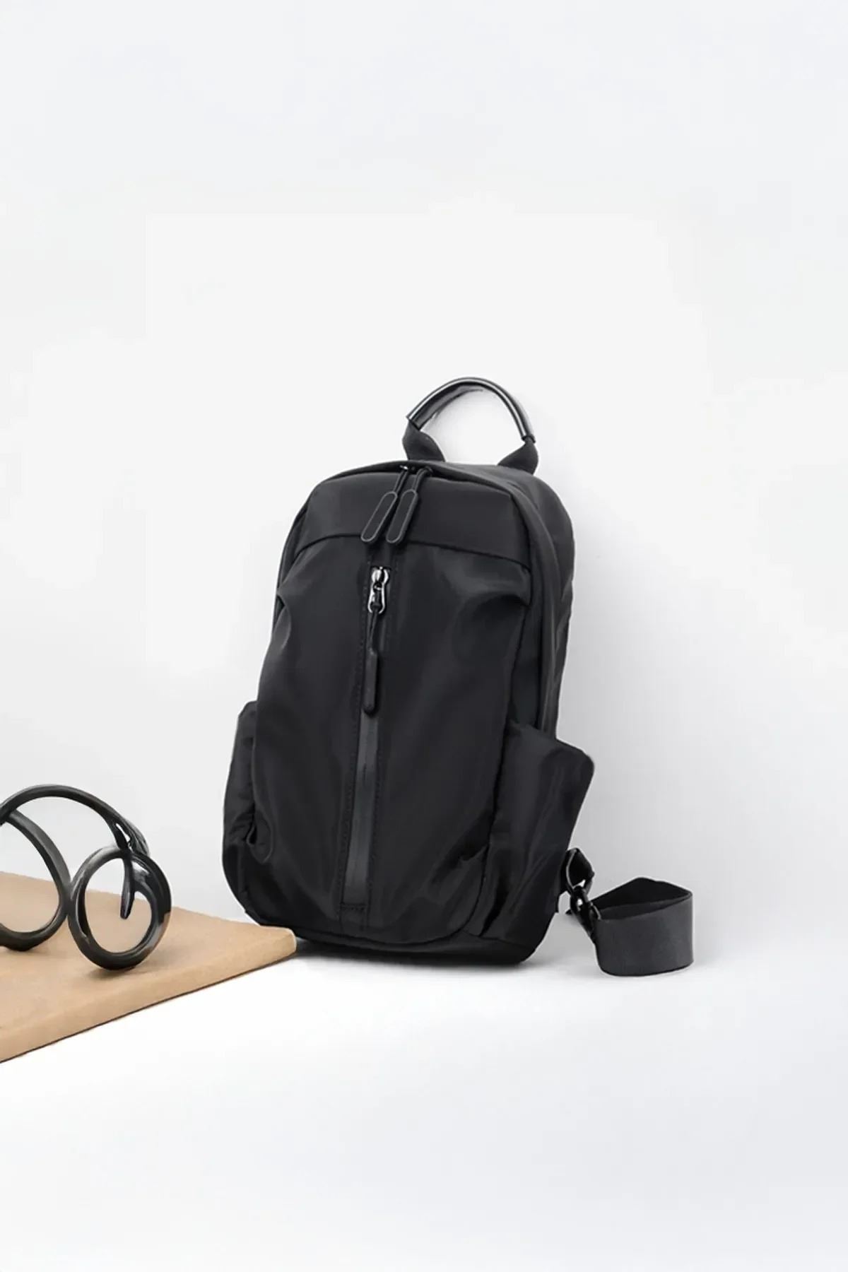 Su İtici Kumaş ve Fermuar Özellikli Siyah Çapraz Askılı Omuz ve Bel Çantası