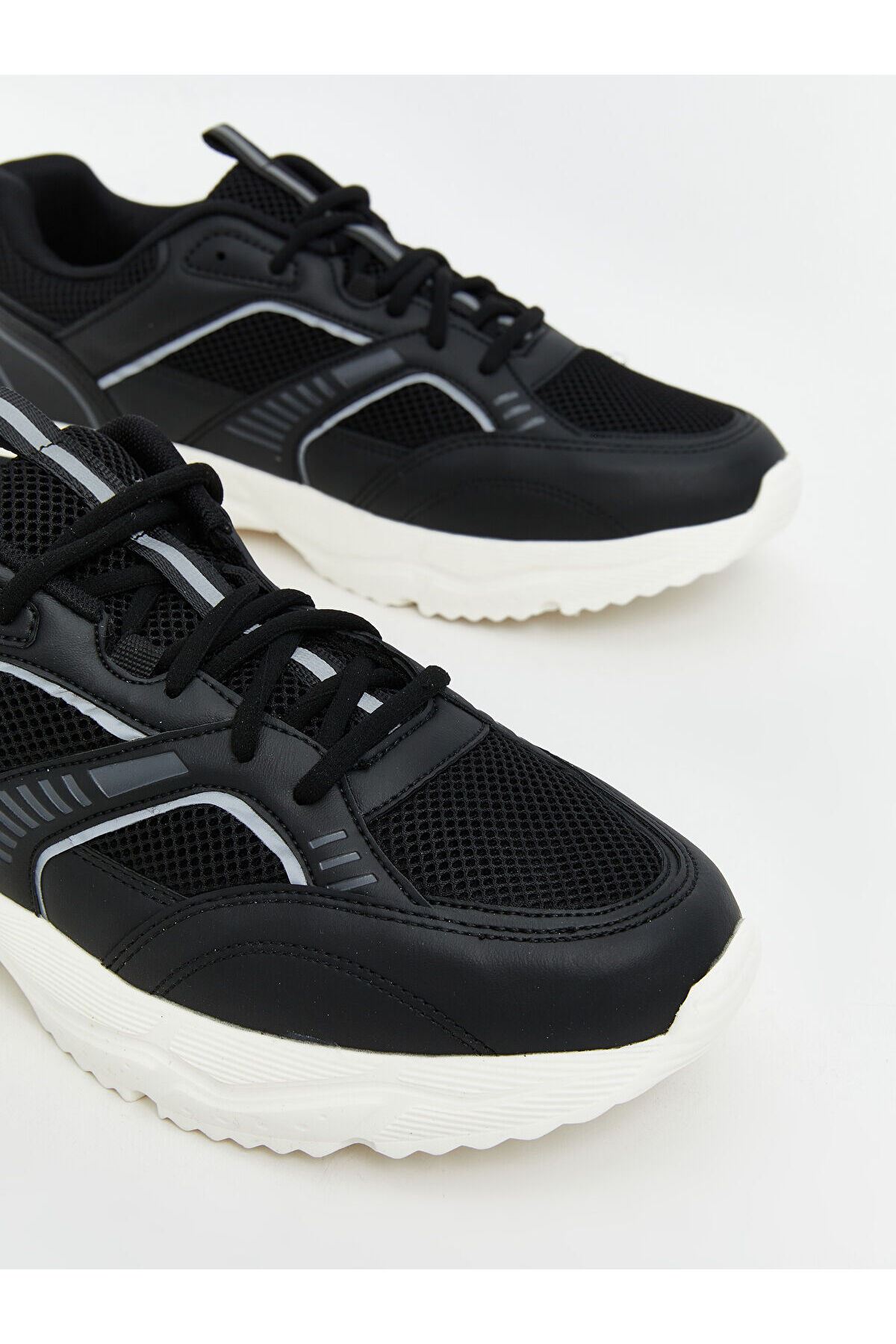 Siyah Beyaz Air Taban Erkek Yürüyüş Koşu Spor Ayakkabı - File Detaylı Rahat Günlük Sneaker