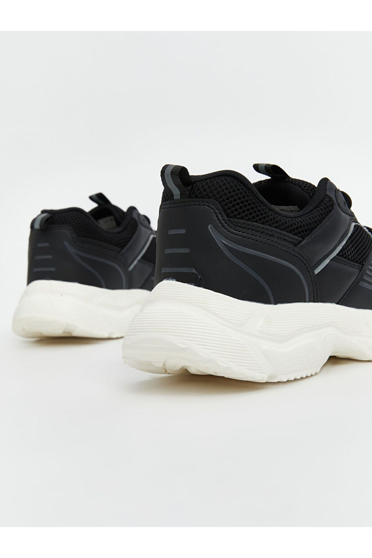 Siyah Beyaz Air Taban Erkek Yürüyüş Koşu Spor Ayakkabı - File Detaylı Rahat Günlük Sneaker