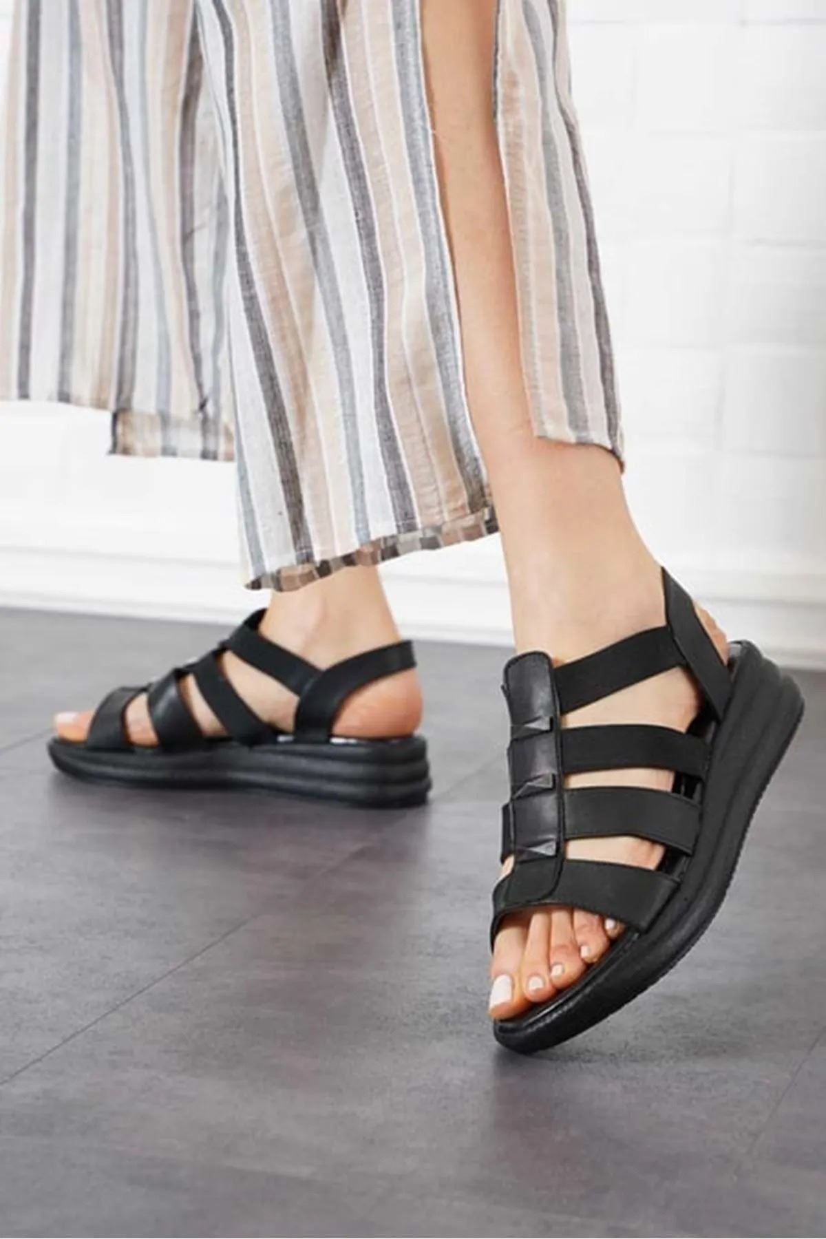 FlexWalk Kadın Lastik Destekli Günlük Rahat Topuklu Sandalet