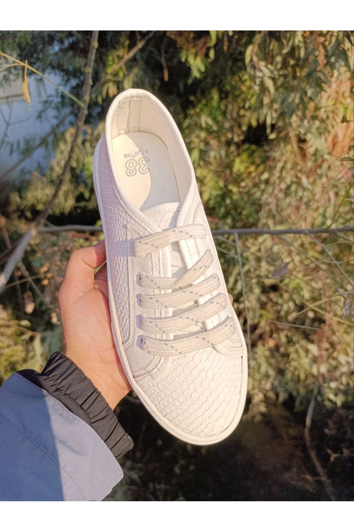 Pul Detay Deri İşleme Ortopedik Rahat Kadın Sneakers Spor Ayakkabı