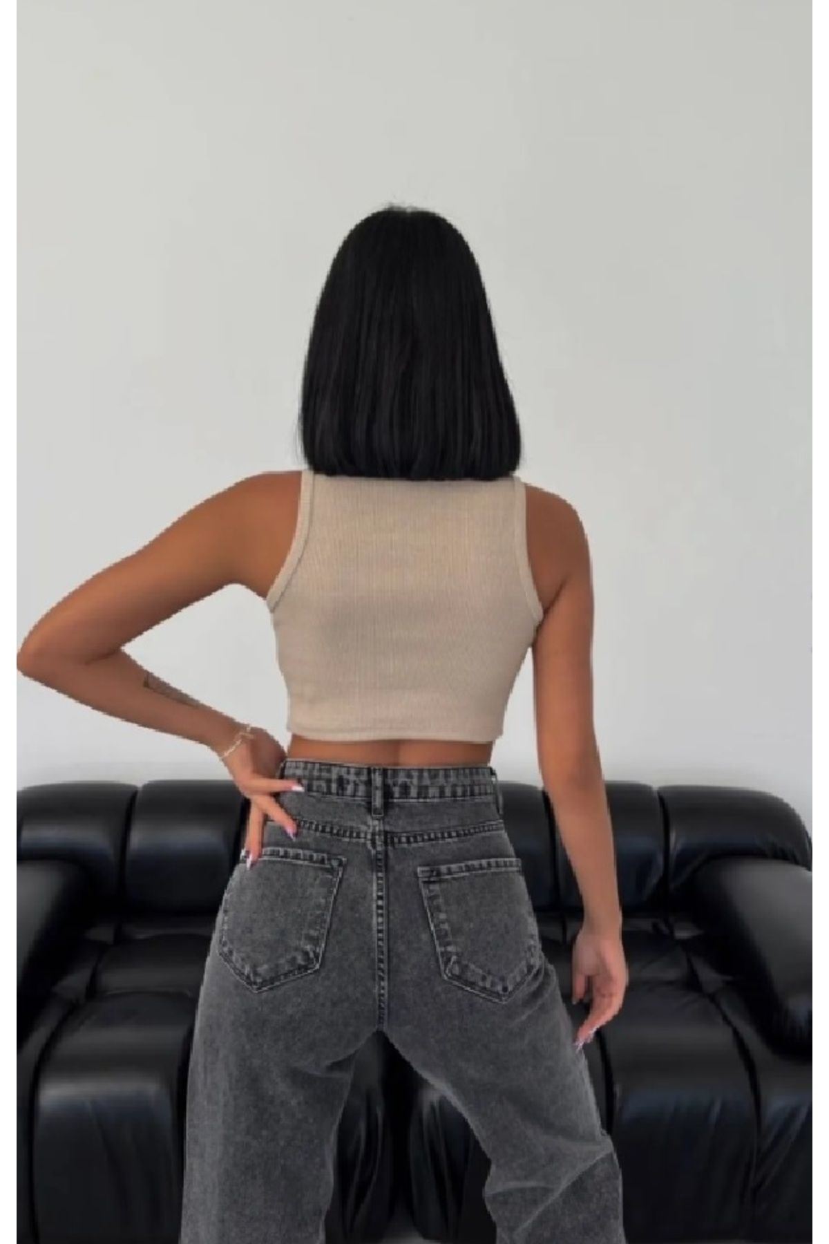 Solmayan Crop Top Esnek Fitilli Halter Yaka Atlet Slim Fit Bej