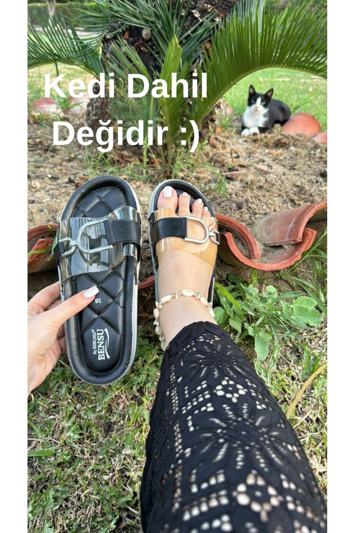 Şerit Detay , Şeffaf Tokalı Baklava Ped Üst Kalite Şık Terlik