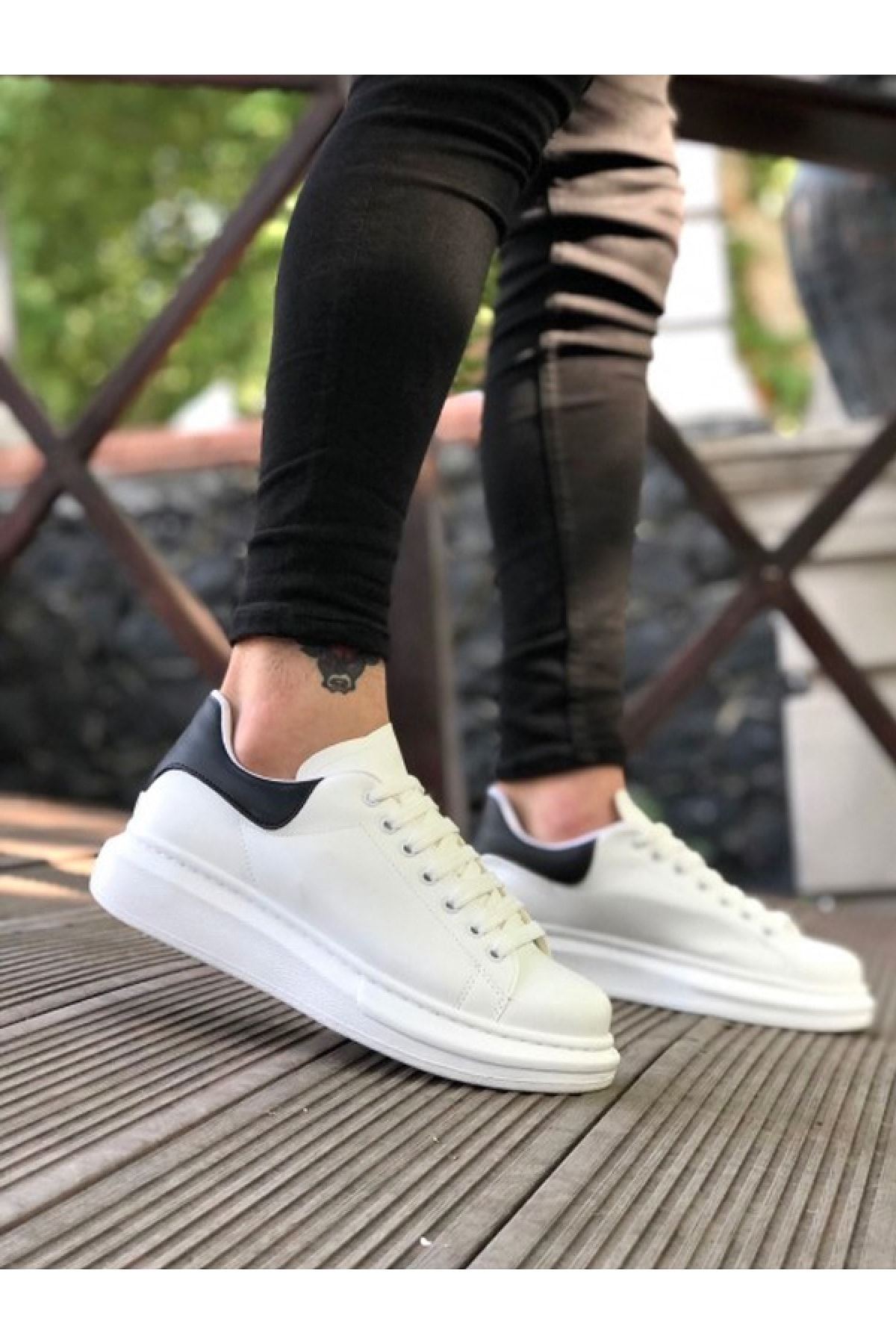 Kalın Yüksek Taban Beyaz Siyah Bağcıklı Spor Erkek Ayakkabı