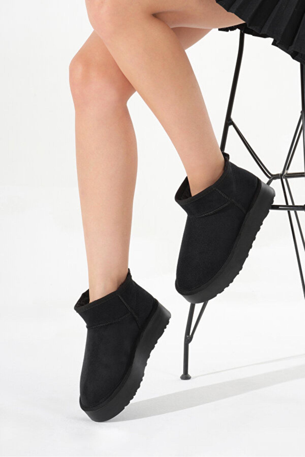 Kadın Su İtici Süet Kısa Bot – İçi Peluşlu Sıcak Tutucu Günlük Kışlık Kaydırmaz Premium Bot