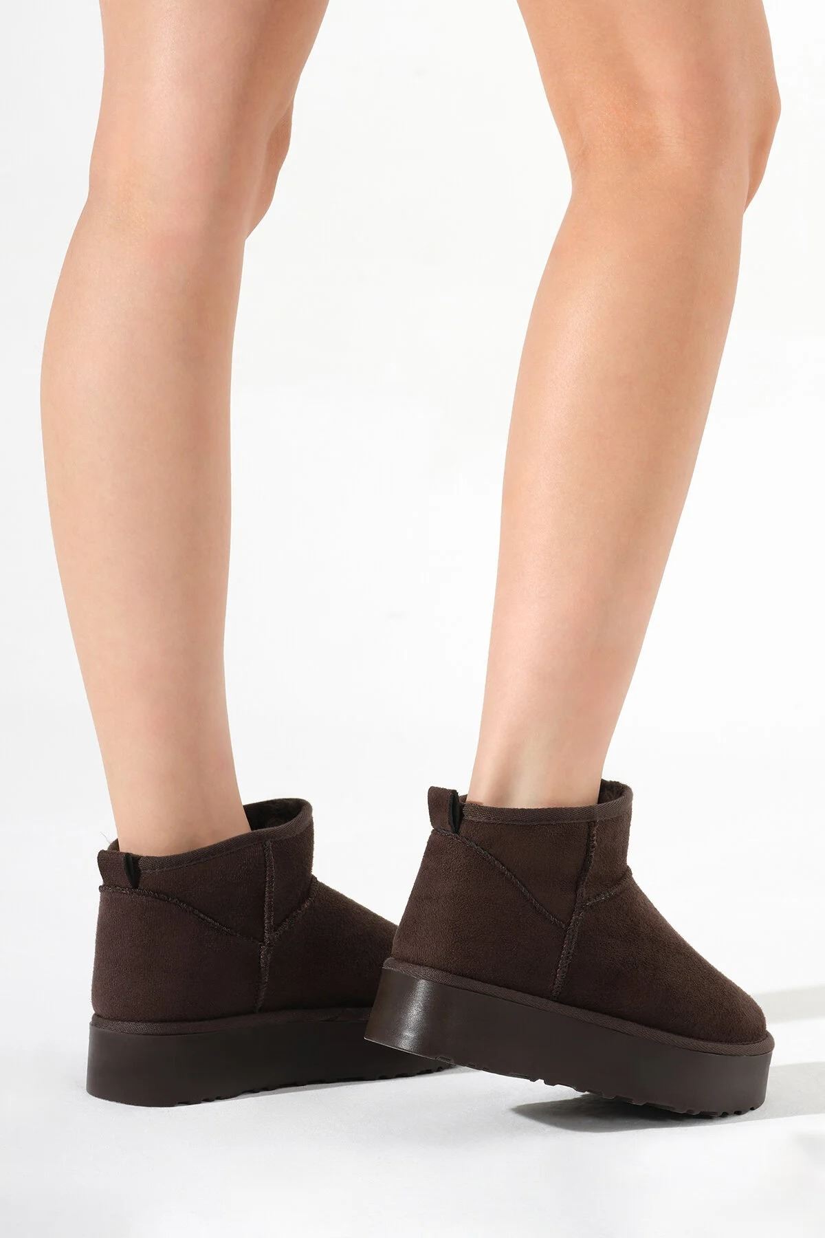 Kadın Su İtici Süet Kısa Bot – İçi Peluşlu Sıcak Tutucu Günlük Kışlık Kaydırmaz Premium Bot