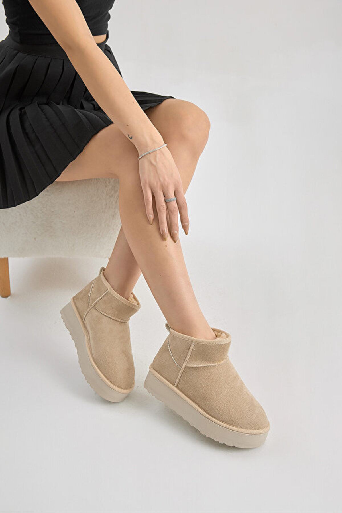 Kadın Su İtici Süet Kısa Bot – İçi Peluşlu Sıcak Tutucu Günlük Kışlık Kaydırmaz Premium Bot