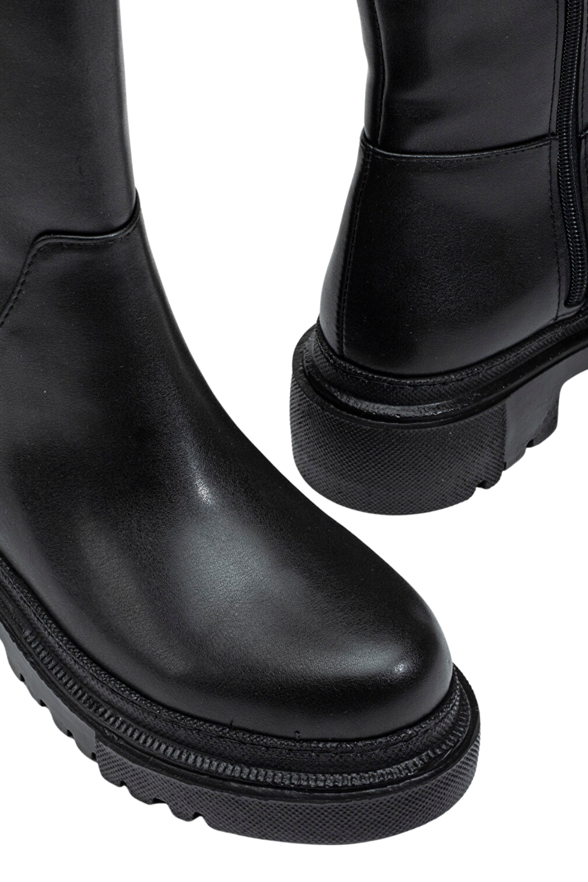 Kadın Siyah Diz Altı Çizme Bot – Kalın Tabanlı, Fermuarlı, Günlük Rahat Şehir Çizmesi, Kaymaz Taban, Konforlu İç Astar, Modern ve Güçlü Stil