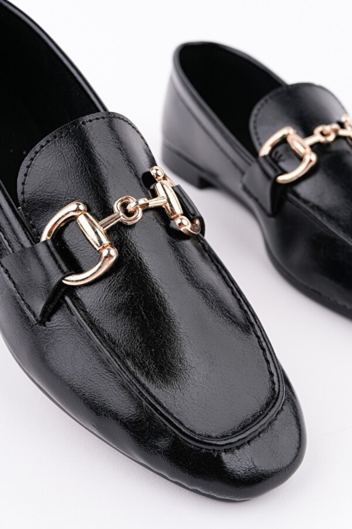 Kadın Siyah Taşlı Babet Mary Jane Ayakkabı – Şık, Rahat, Günlük & Özel Gün Kullanıma Uygun – Zamansız Şık Tasarım, Günlük & Ofis Kullanımına Uygun, Premium Görünümlü Rahat Taban