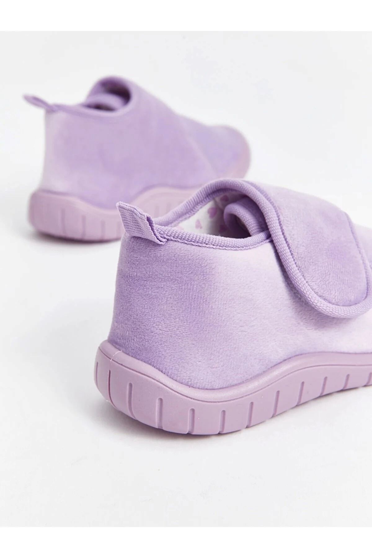 Kız Çocuk Mor Cırt Cırtlı Günlük Ayakkabı – Yumuşak Tabanlı, Rahat ve Hafif Panduf