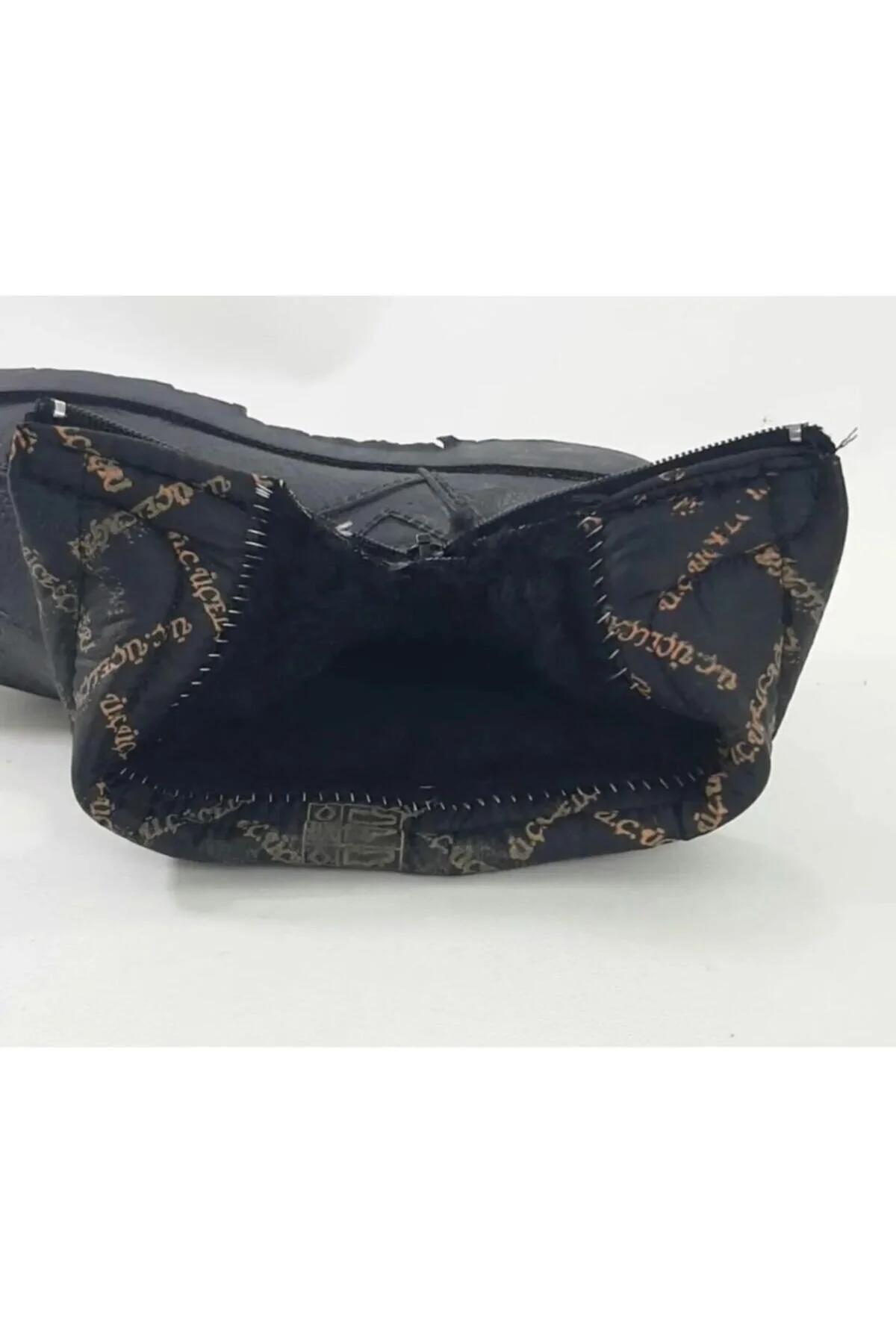 İçi Yünlü Astarlı Çizme