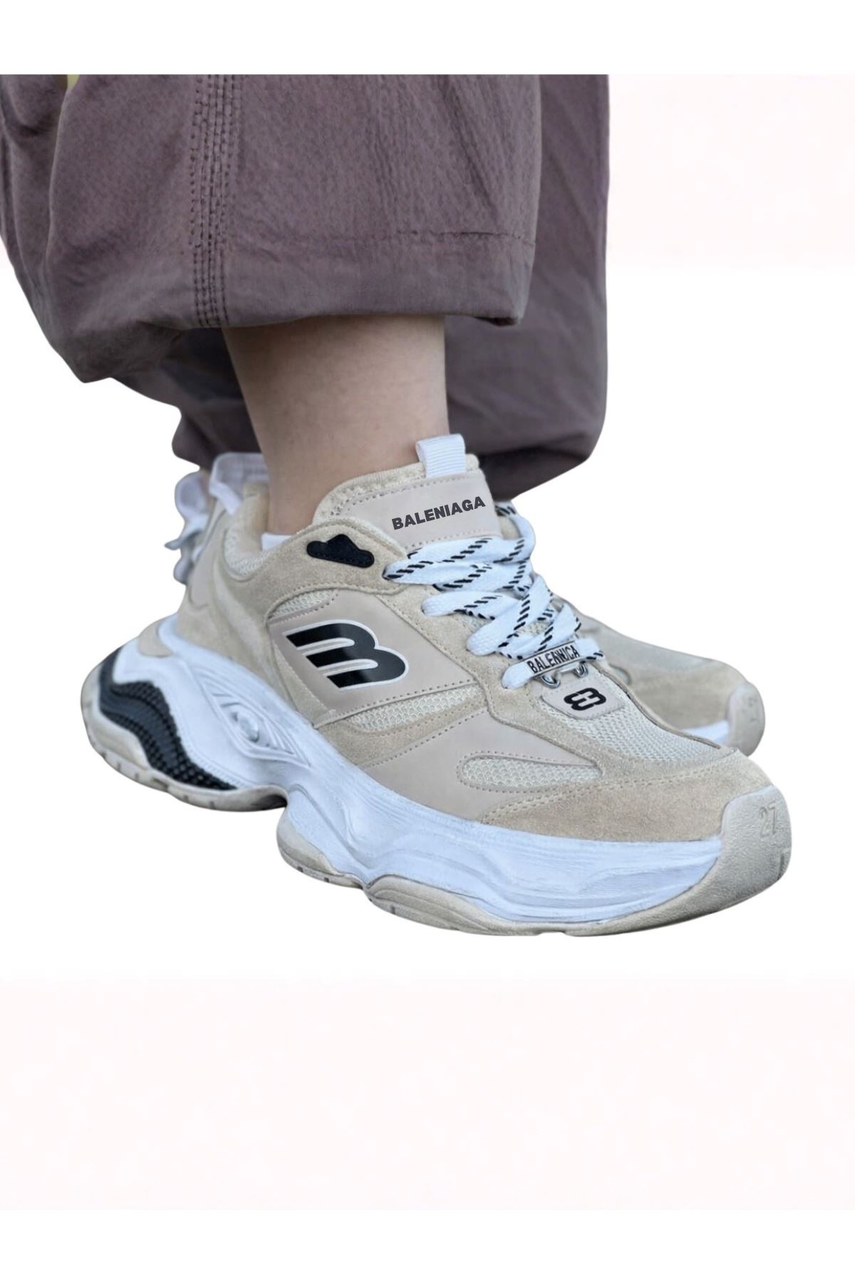 Urban Motion Siyah Beyaz Kalın Taban Bej Rengi Sneaker 