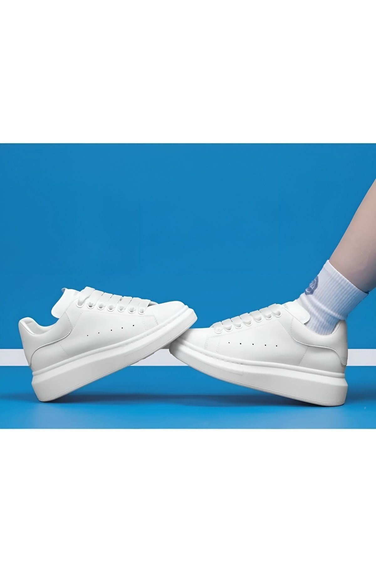 Santa Monica Beyaz Spor Ayakkabı – Hafif, Nefes Alabilen Günlük Yürüyüş Sneaker