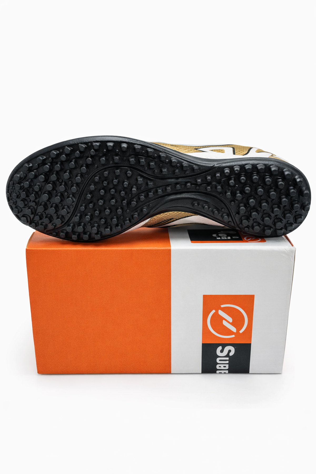 SuperLig Beyaz Siyah Gold Halı Saha Ayakkabısı – Hafif & Dayanıklı TF