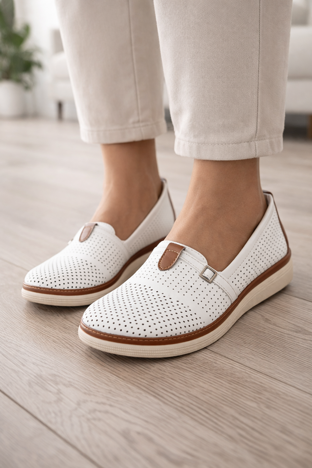 Kadın Ortopedik Delikli Comfort Günlük Ayakkabı Beyaz Krem