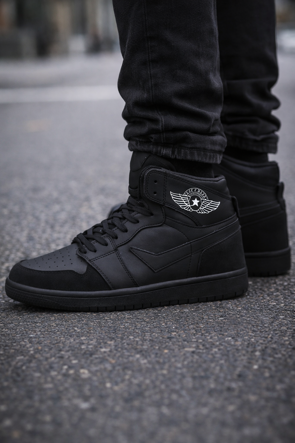 SkyWave Street Motion – Nefes Alabilir File Üst Yüzey & Kaymaz Taban Siyah 