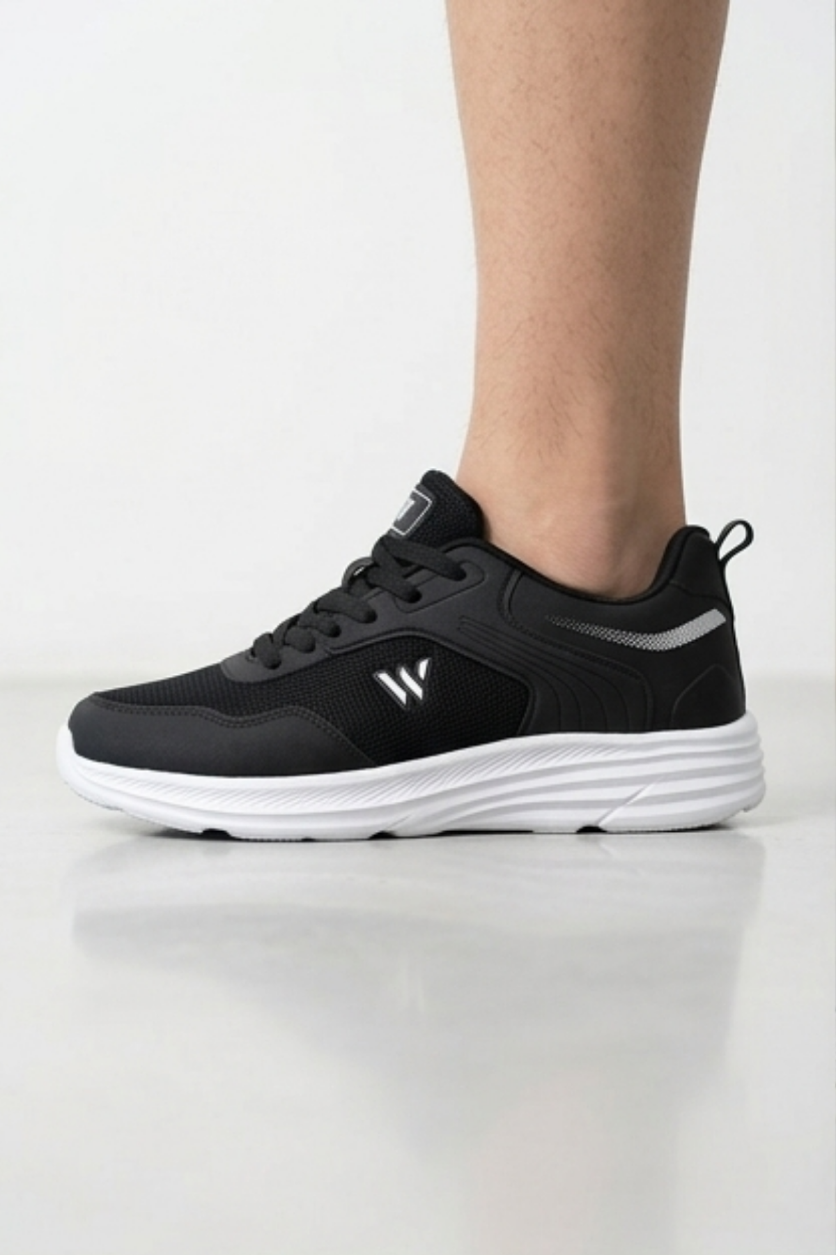 Comfy Step Siyah Beyaz Günlük Spor Sneaker – Kaymaz Taban Konfor Serisi Erkek Ayakkabı