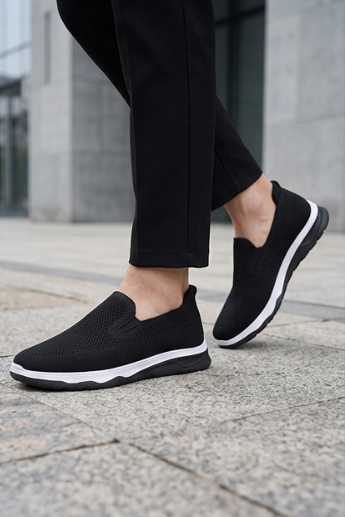 Ultra Hafif Nefes Alabilir Siyah Beyaz Slip-On Sneaker Günlük Rahat Erkek Spor Ayakkabı