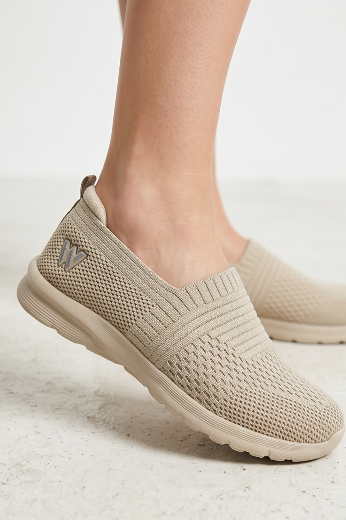 CloudWalk Comfort Bej Rahat Günlük Yumuşak Tabanlı 4 Mevsim Trend Kadın Slip-On Sneaker Ayakkabı