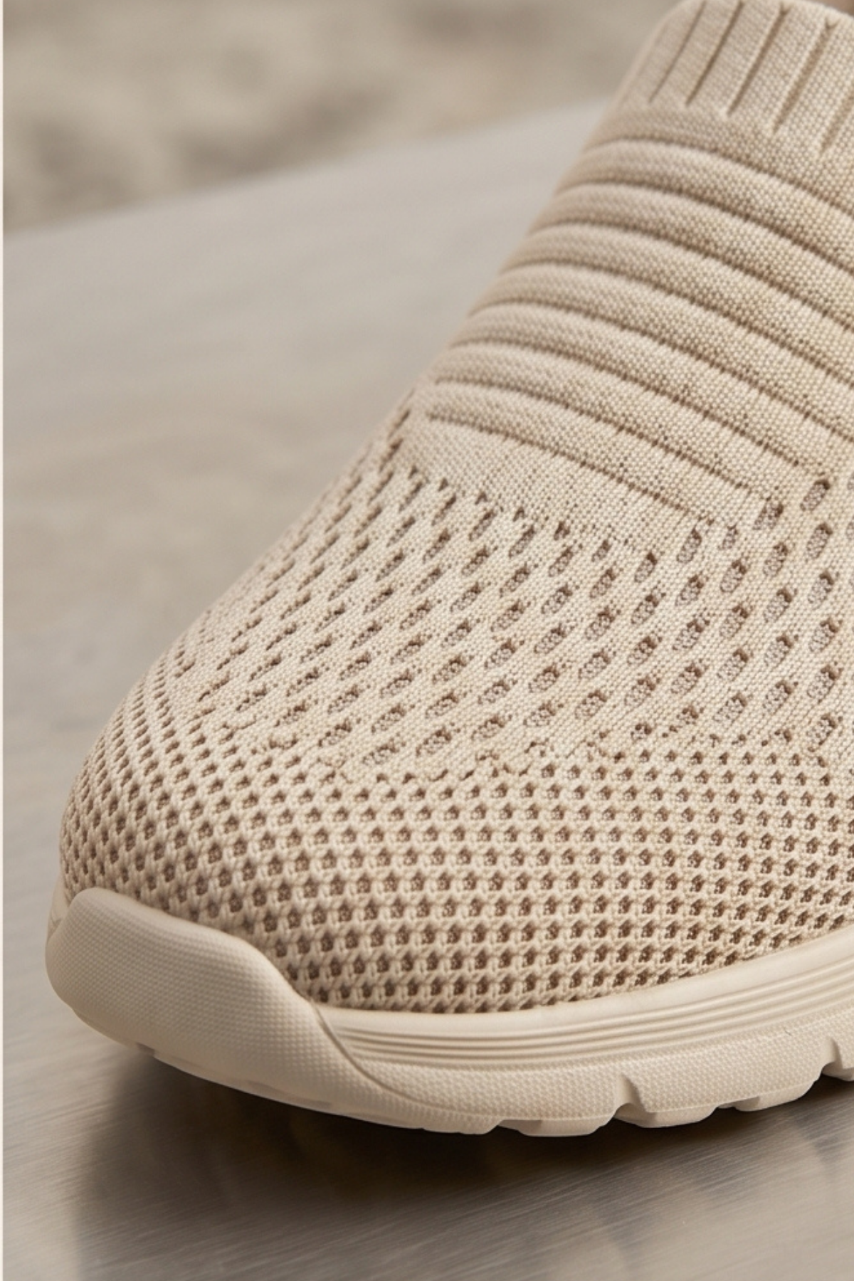 CloudWalk Comfort Bej Rahat Günlük Yumuşak Tabanlı 4 Mevsim Trend Kadın Slip-On Sneaker Ayakkabı