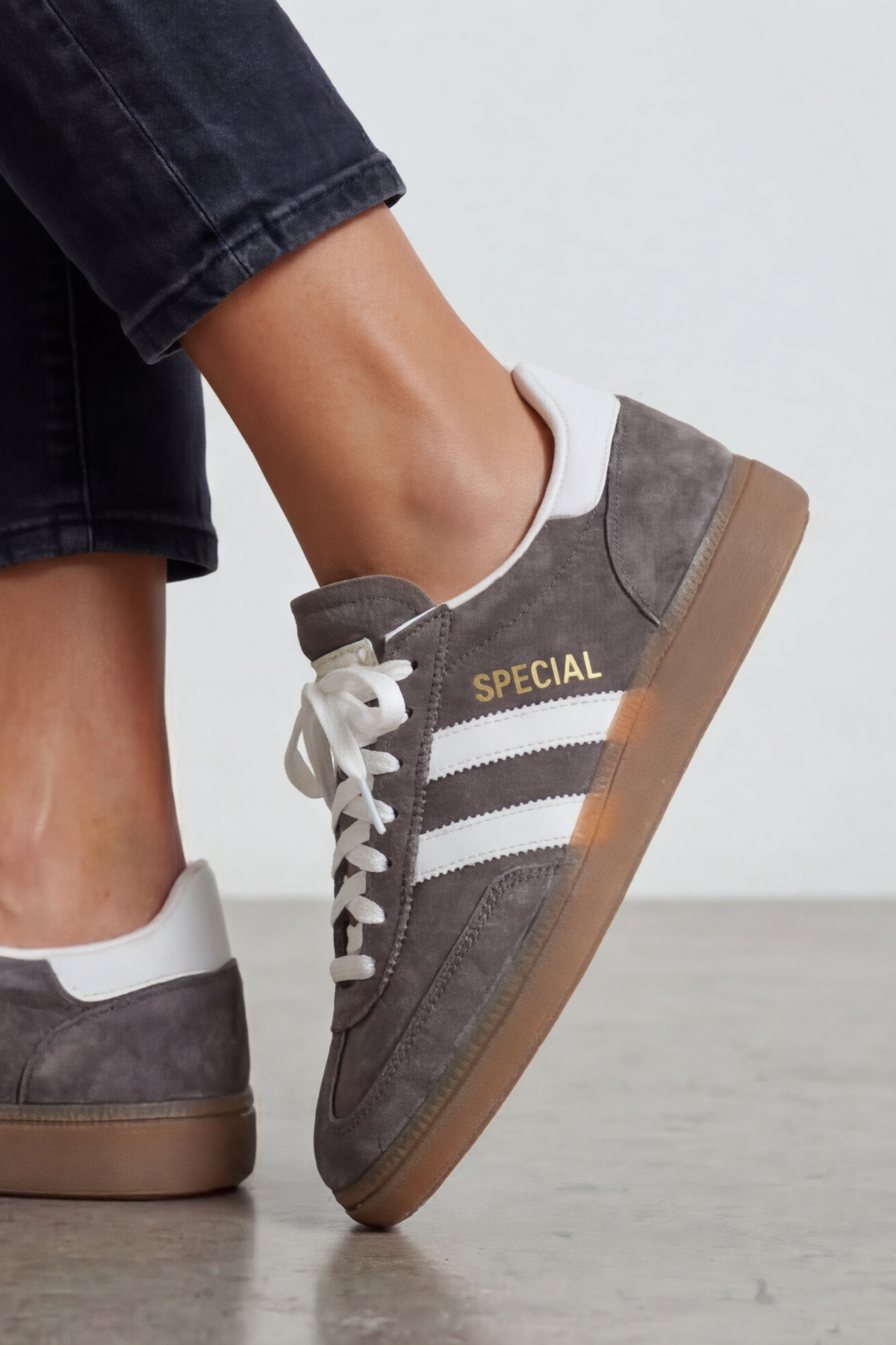 Timeless Classic Füme Beyaz Premium Konfor & Zamansız Stil Günlük Unisex Sneaker Ayakkabı