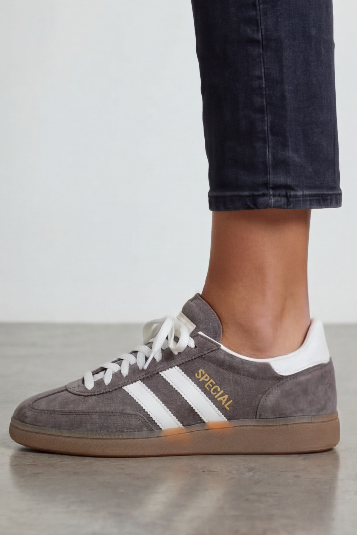 Timeless Classic Füme Beyaz Premium Konfor & Zamansız Stil Günlük Unisex Sneaker Ayakkabı