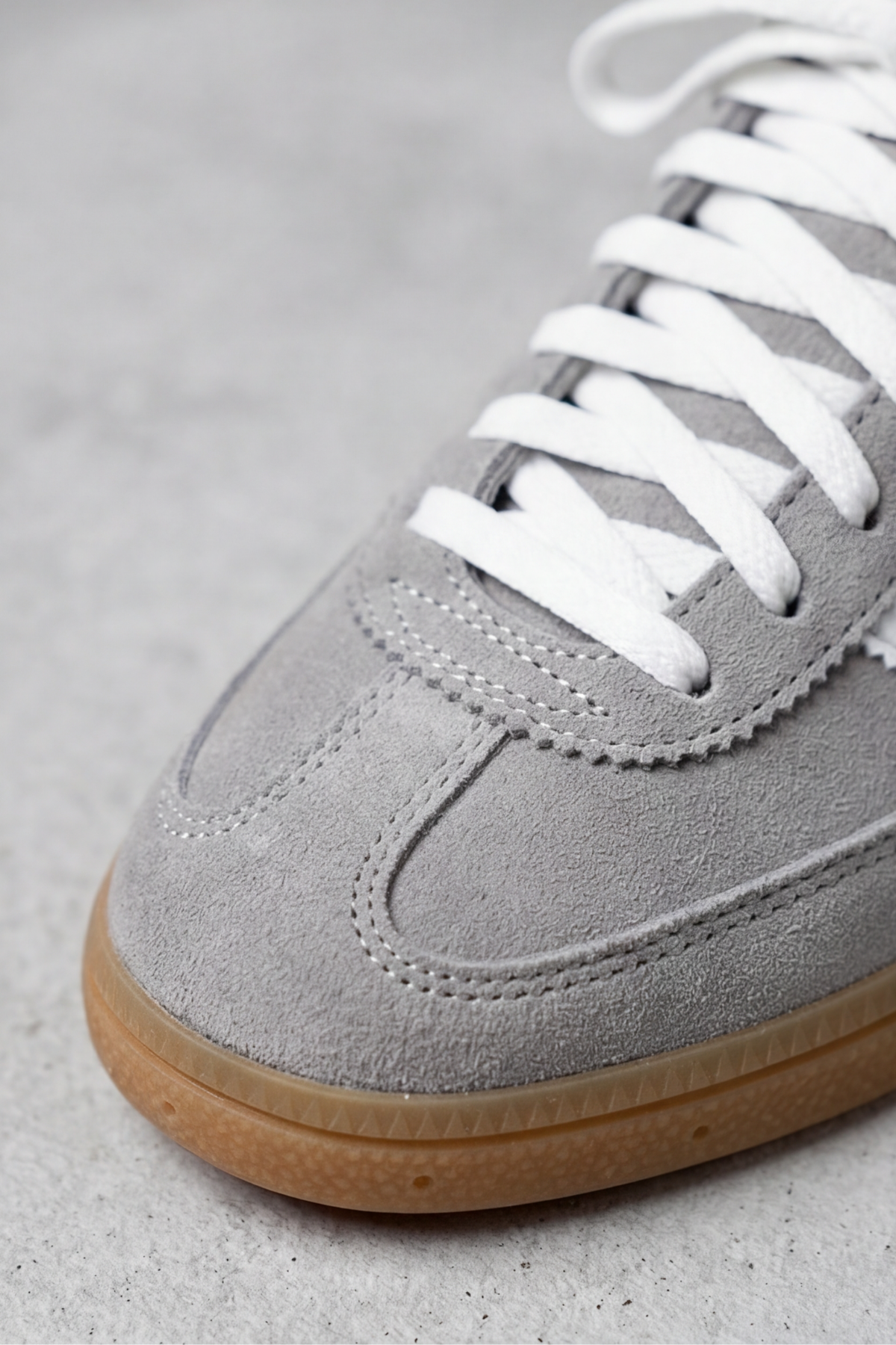 Timeless Classic Gri Beyaz Premium Konfor & Zamansız Stil Günlük Unisex Sneaker Ayakkabı