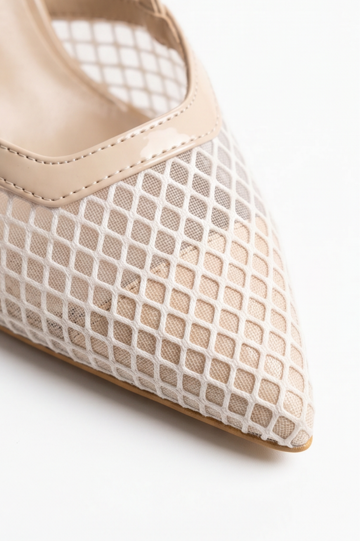 Elegance Nude File Dokulu İnce Topuklu Slingback Kadın Ayakkabı – Modern Zarif ve Şık