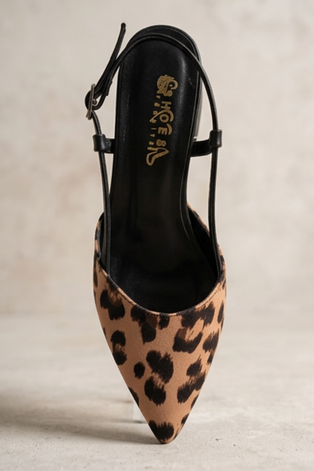 Leopar Desenli Sivri Burun Alçak Kare Topuklu Elegant Slingback Ayakkabı - Premium Kumaş Dokulu Arkası Açık Tasarım Ayakkabı