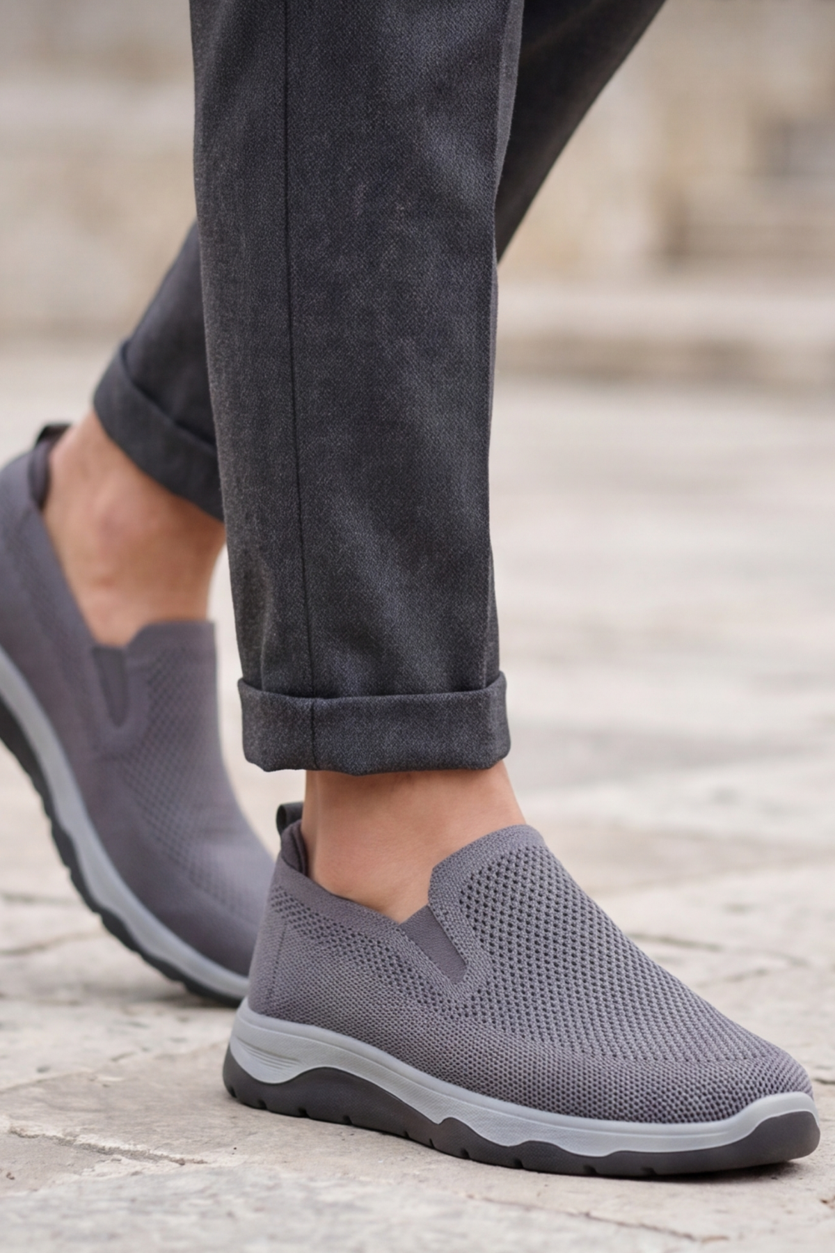 Ultra Hafif Nefes Alabilir Füme Gri Slip-On Sneaker Günlük Rahat Erkek Spor Ayakkabı