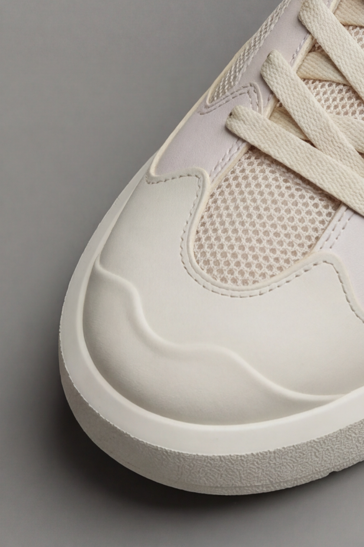Urban-Strike Hybrid Beyaz Unisex Sneaker - Yüksek Tutuşlu Dalgalı Tabanlı ve Nefes Alabilen File Detaylı Günlük Spor Ayakkabı