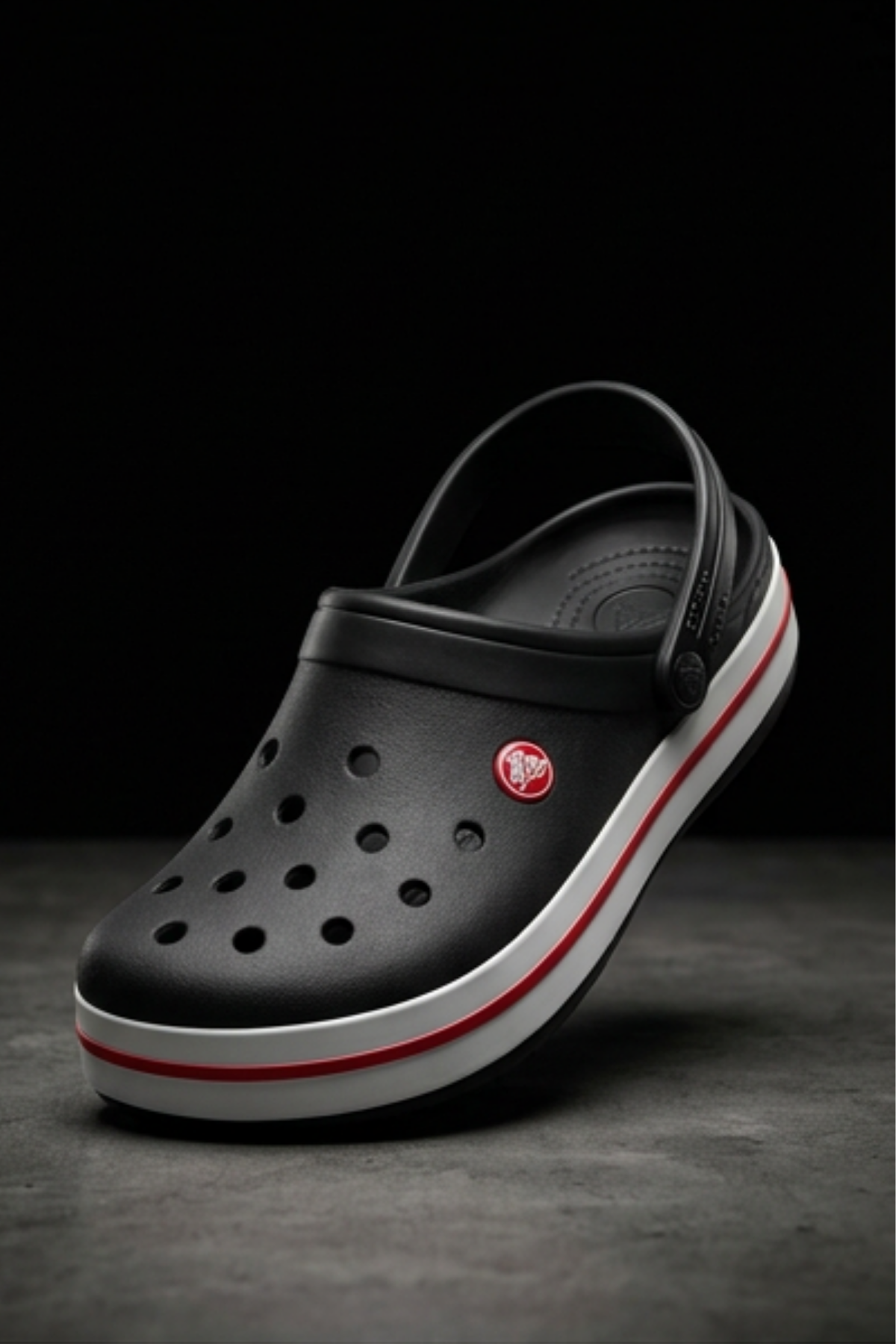 Iconic Shadow Unisex Clog Serisi - Siyah Renk Grafik Baskılı, Anatomik İç Tabanlı ve Hareketli Topuk Bantlı Ultra Hafif Plaj, Havuz ve Ev Terliği