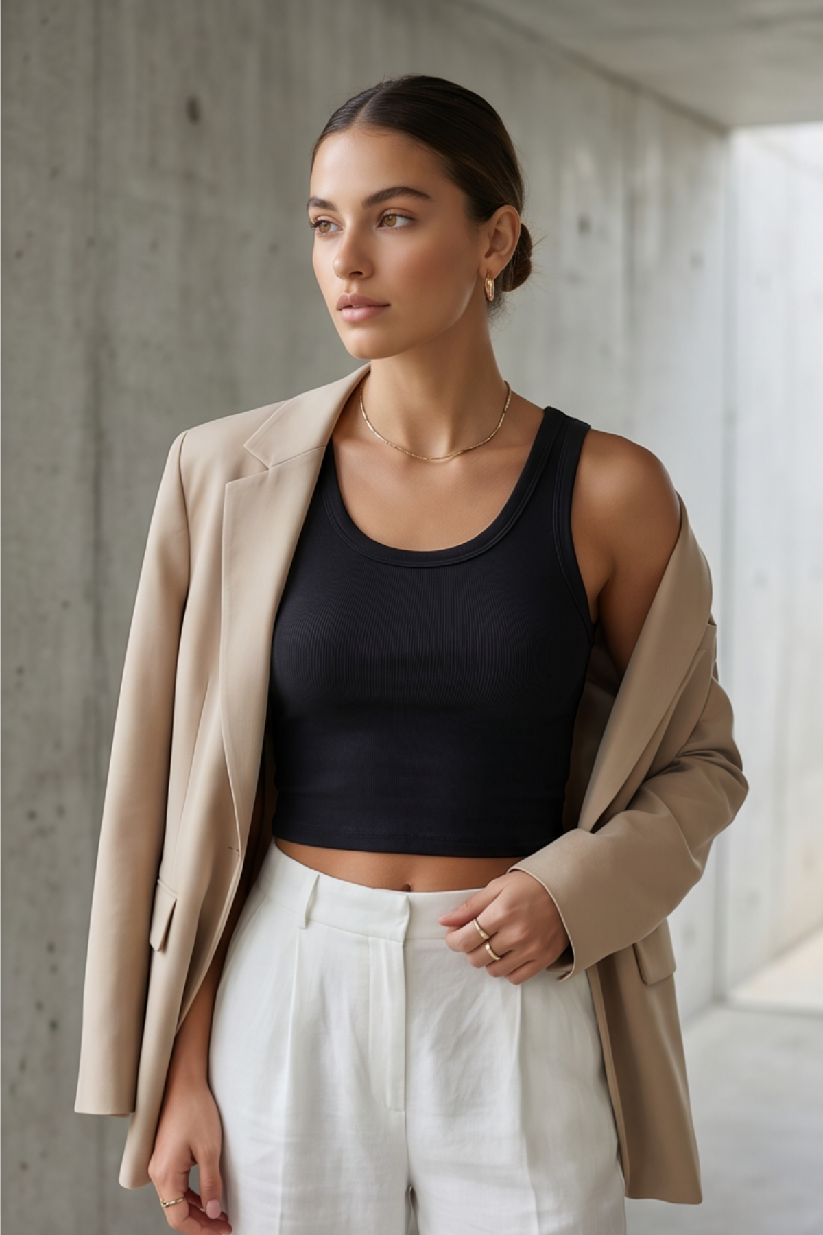 Premium Pamuklu Kumaş Kadın Siyah Crop Atlet - U Yakalı Spor ve Şık Basic Bluz - Slim Fit Yazlık Üst