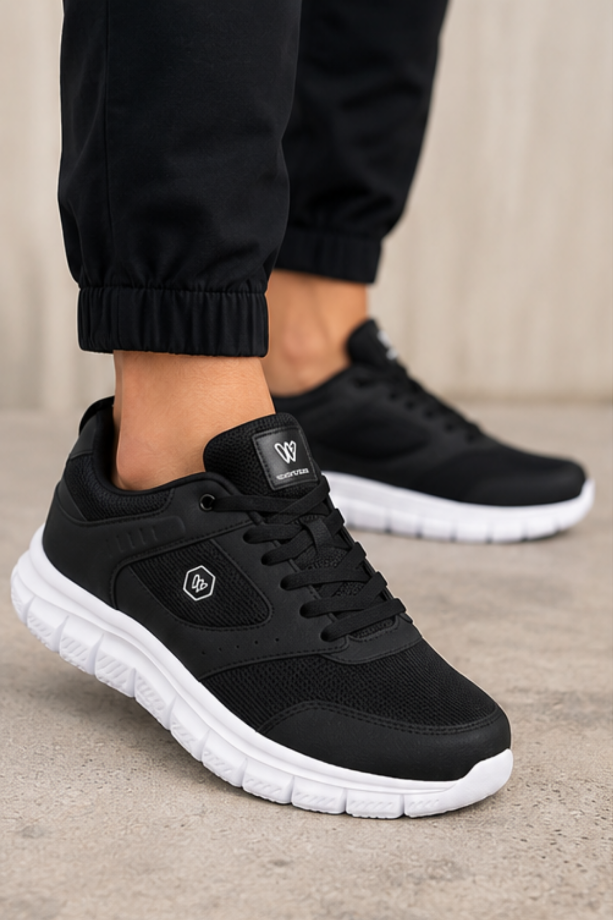 PureWalk Unisex Siyah Beyaz KalınTabanlı Spor Ayakkabı - Hafif Esnek Günlük Yürüyüş Sneaker Rahat Koşu ve Şehir Ayakkabısı