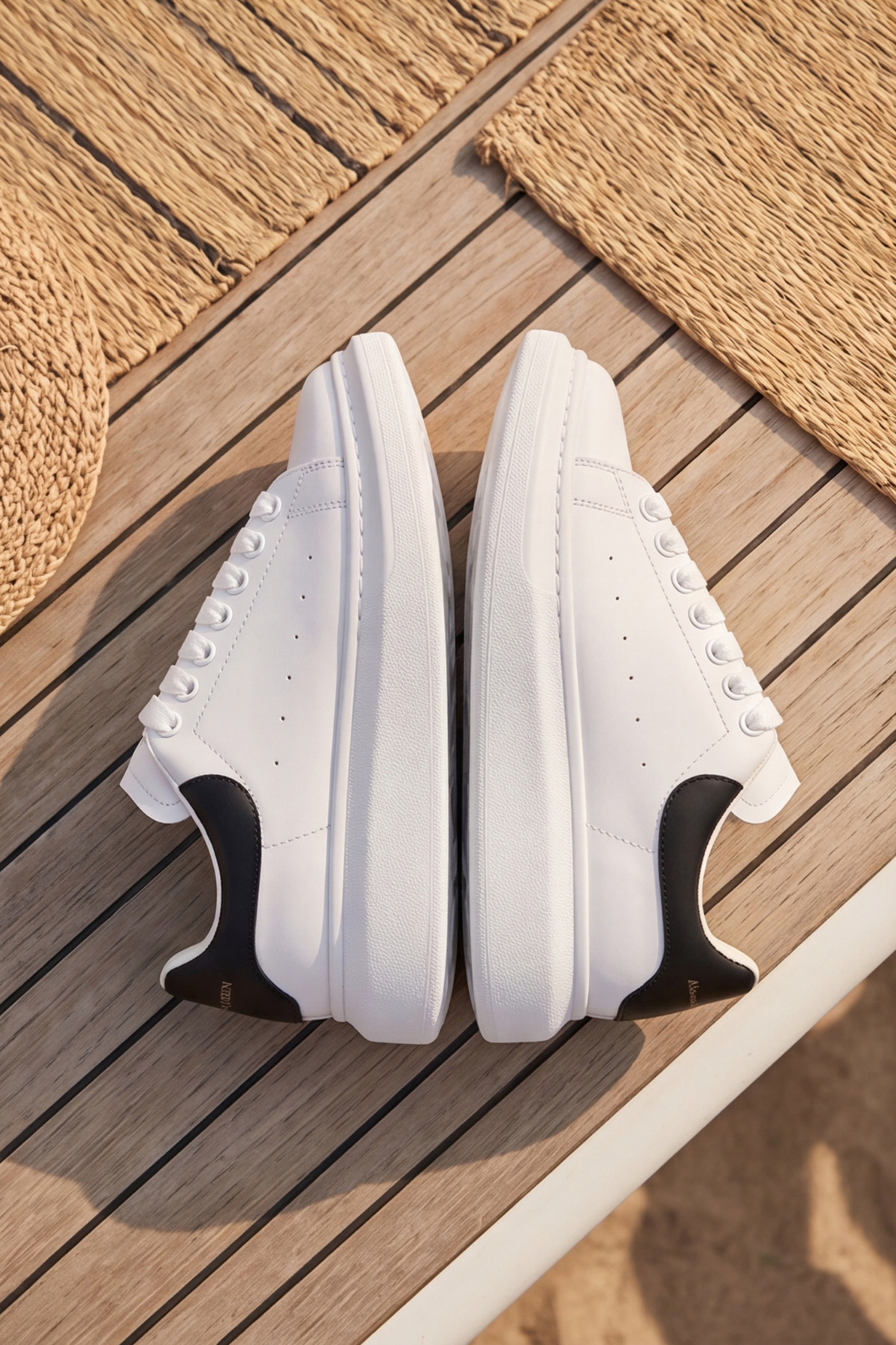 LiaQuenn - Rahat ve Hafif Yüksek Tabanlı Yürüyüş Günlük Spor Giy Çık Unisex Beyaz-Siyah Sneaker Ayakkabı