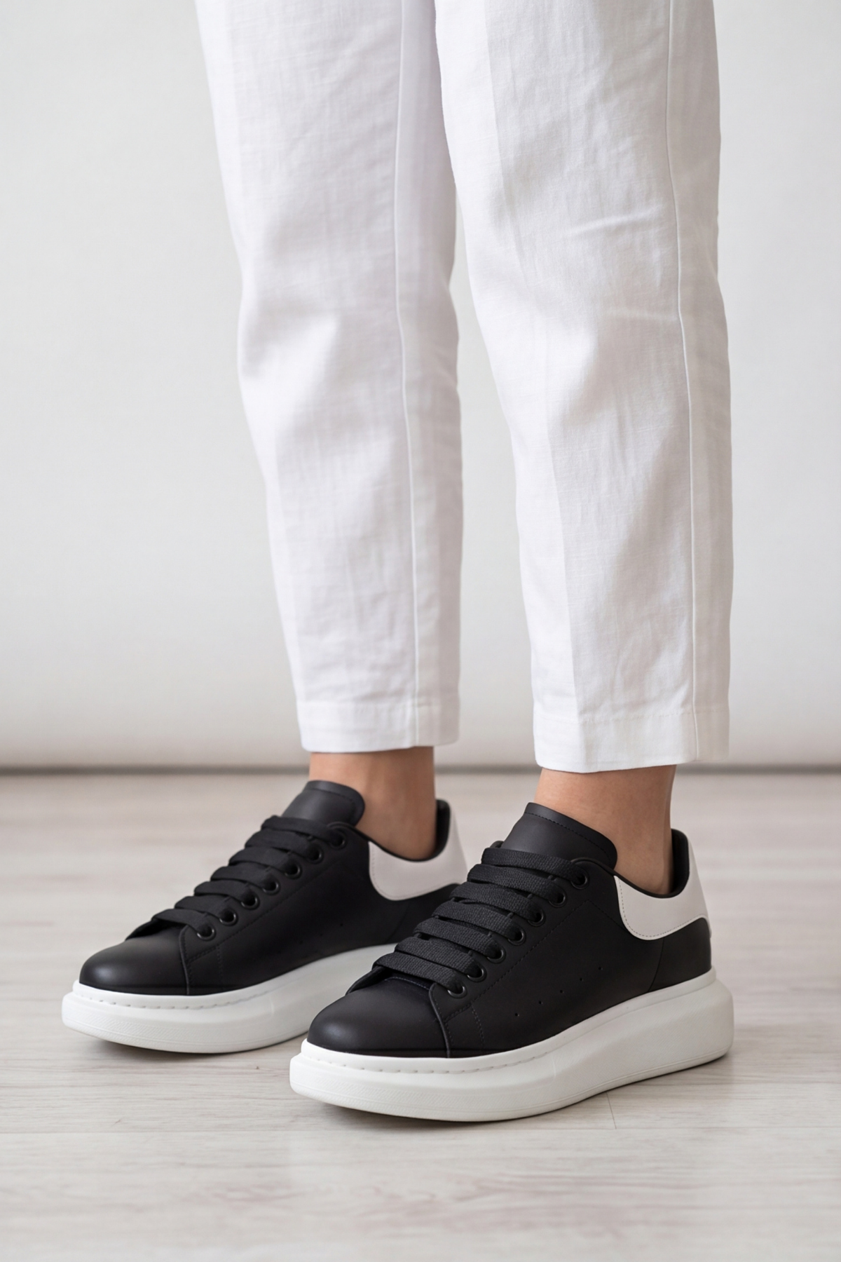 LiaQuenn - Rahat ve Hafif Yüksek Tabanlı Yürüyüş Günlük Spor Giy Çık Unisex Beyaz-Siyah-Beyaz Sneaker Ayakkabı