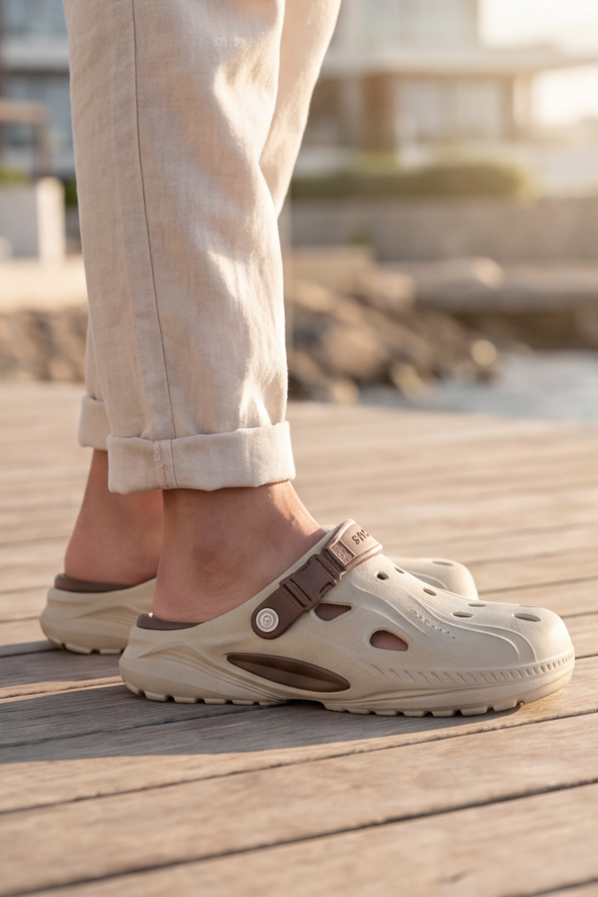 Terra Strata: Erkek Çift Tabanlı Bej-Kahverengi Comfort Clog Erkek Terlik - Tokalı Arka Bantlı Spor Sandalet, Havuz, Plaj ve Günlük Doğa Yürüyüşü Anatomik Terliği