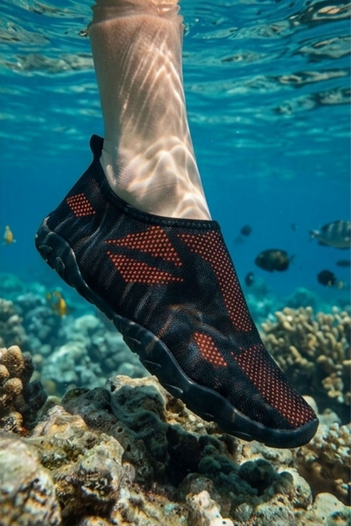 WAVEGLIDE - Esnek Siyah - Turuncu Unisex Deniz ve Plaj Ayakkabısı, Nefes Alabilir ve Hızlı Kuruyan Kumaş Dokulu Hafif Havuz ve Sörf Ayakkabısı