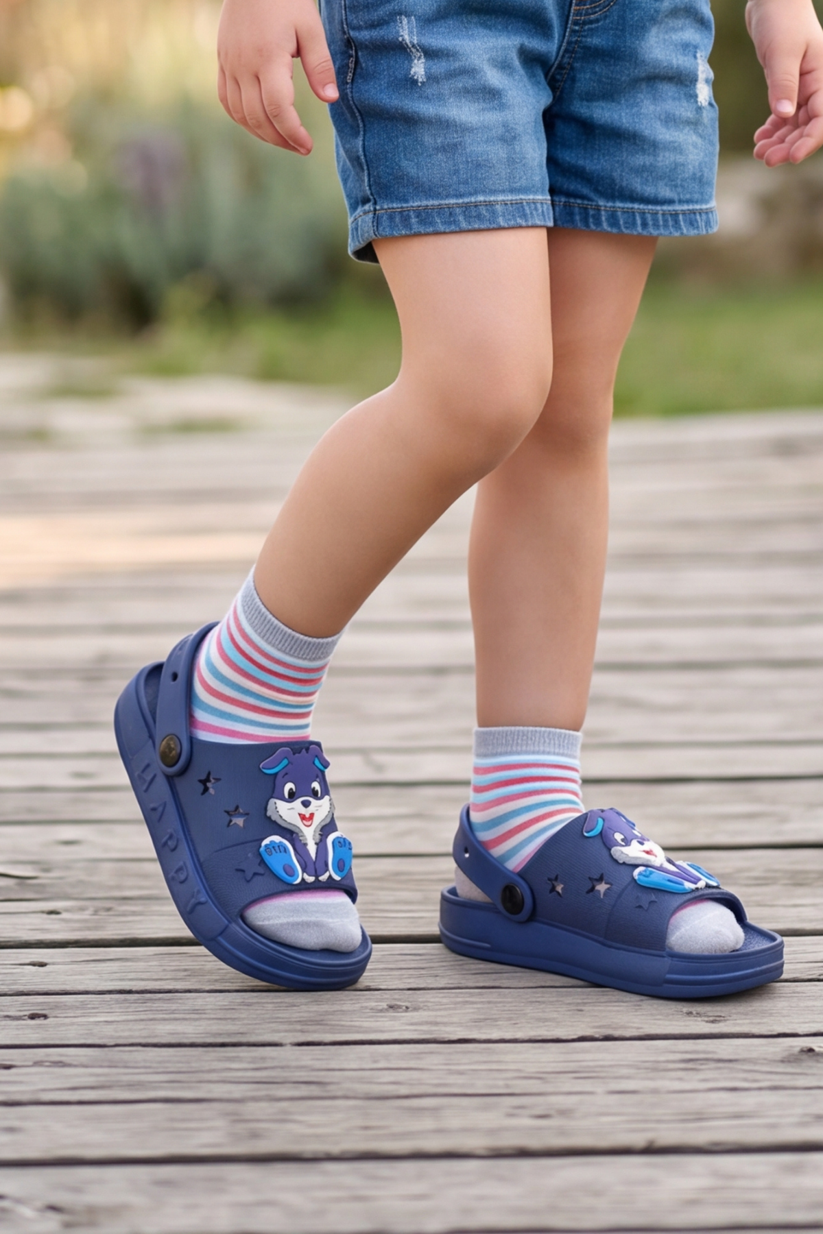 HopKid - Sevimli Tavşan Figürlü Kız Erkek Çocuk Sandalet Terlik - Arkadan Bantlı, Kaymaz Tabanlı, Yıldız Detaylı Hafif Günlük Terlik