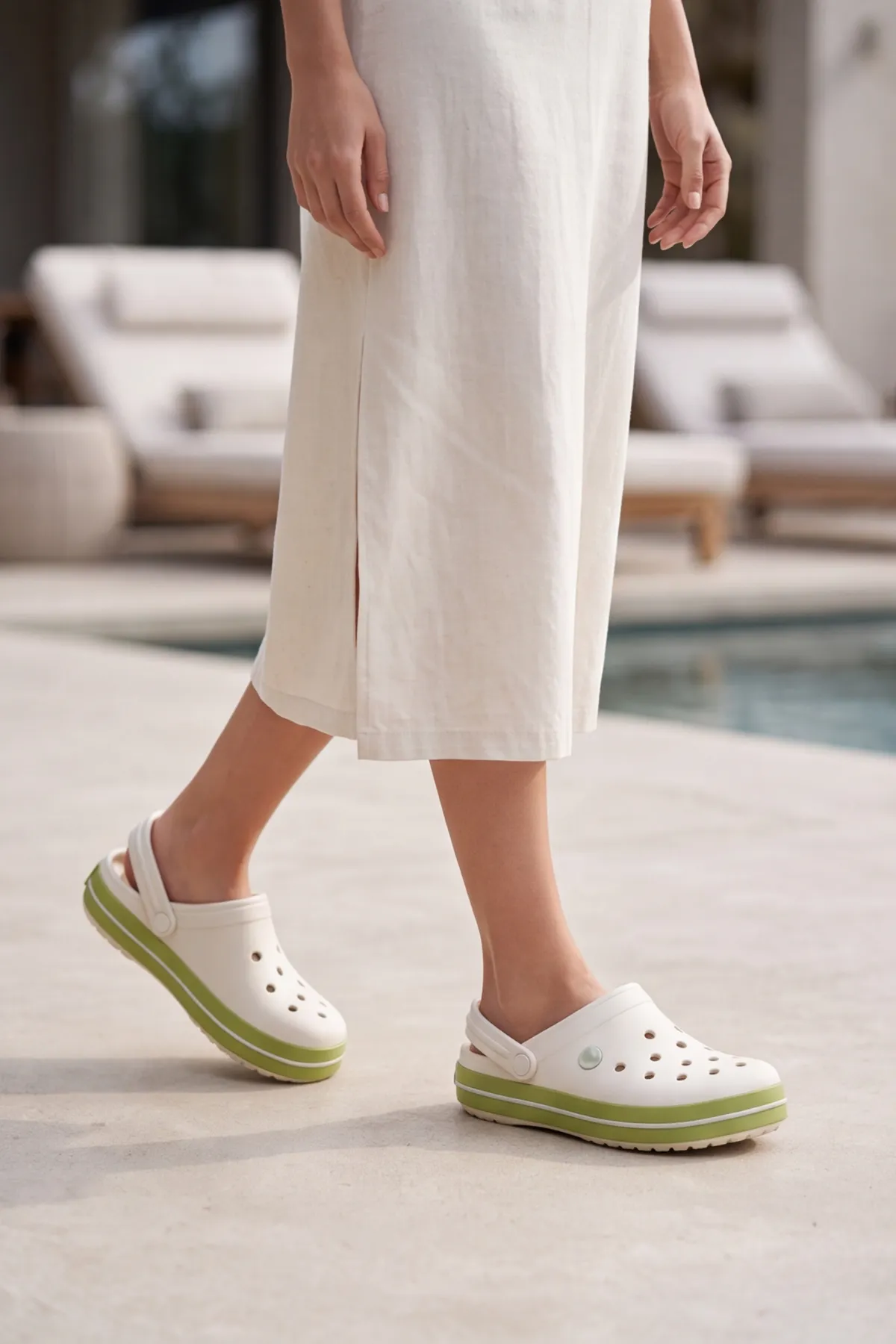 EasyStep - Ekru - Yeşil Hafif EVA Sabo Terlik, Ergonomik Tabanlı Nefes Alabilen Islak Zemin Uyumlu Kemerli Hastane, Plaj, Ev ve Günlük Kullanım Terliği - Clog Sandalet