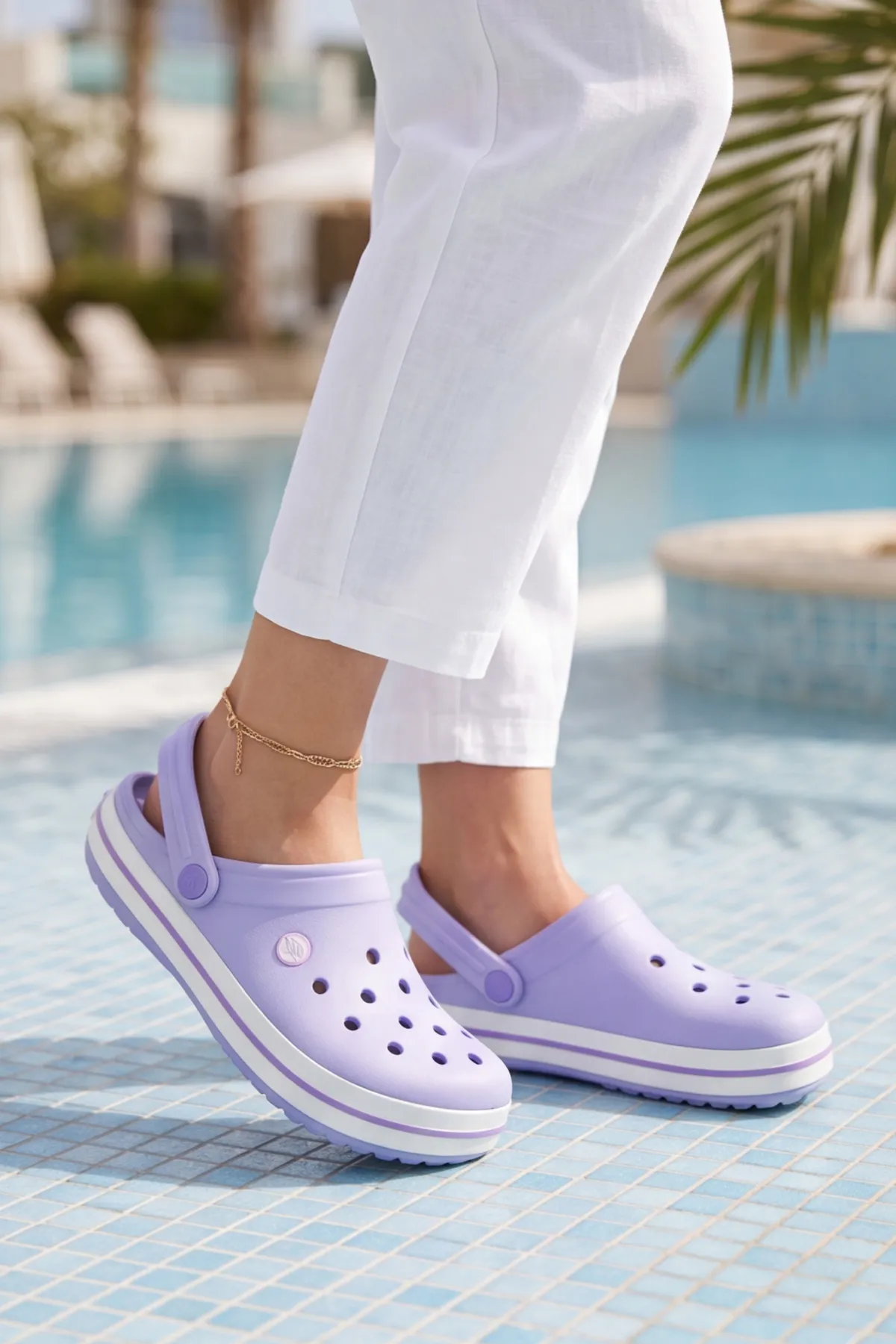 EasyStep - Lila - Beyaz Hafif EVA Sabo Terlik, Ergonomik Tabanlı Nefes Alabilen Islak Zemin Uyumlu Kemerli Hastane, Plaj, Ev ve Günlük Kullanım Terliği - Clog Sandalet