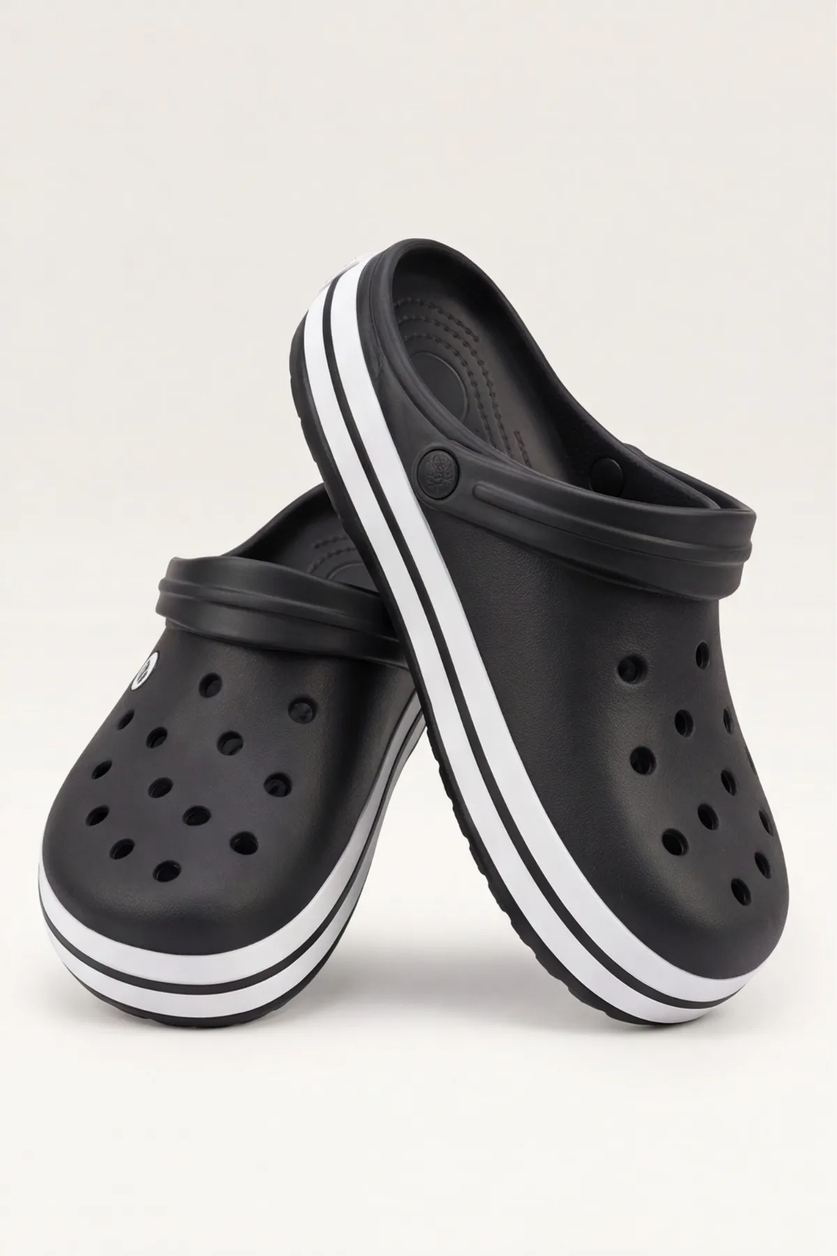 EasyStep - Siyah Unisex Hafif EVA Sabo Terlik, Ergonomik Tabanlı Nefes Alabilen Islak Zemin Uyumlu Kemerli Hastane, Plaj, Ev ve Günlük Kullanım Terliği - Clog Sandalet