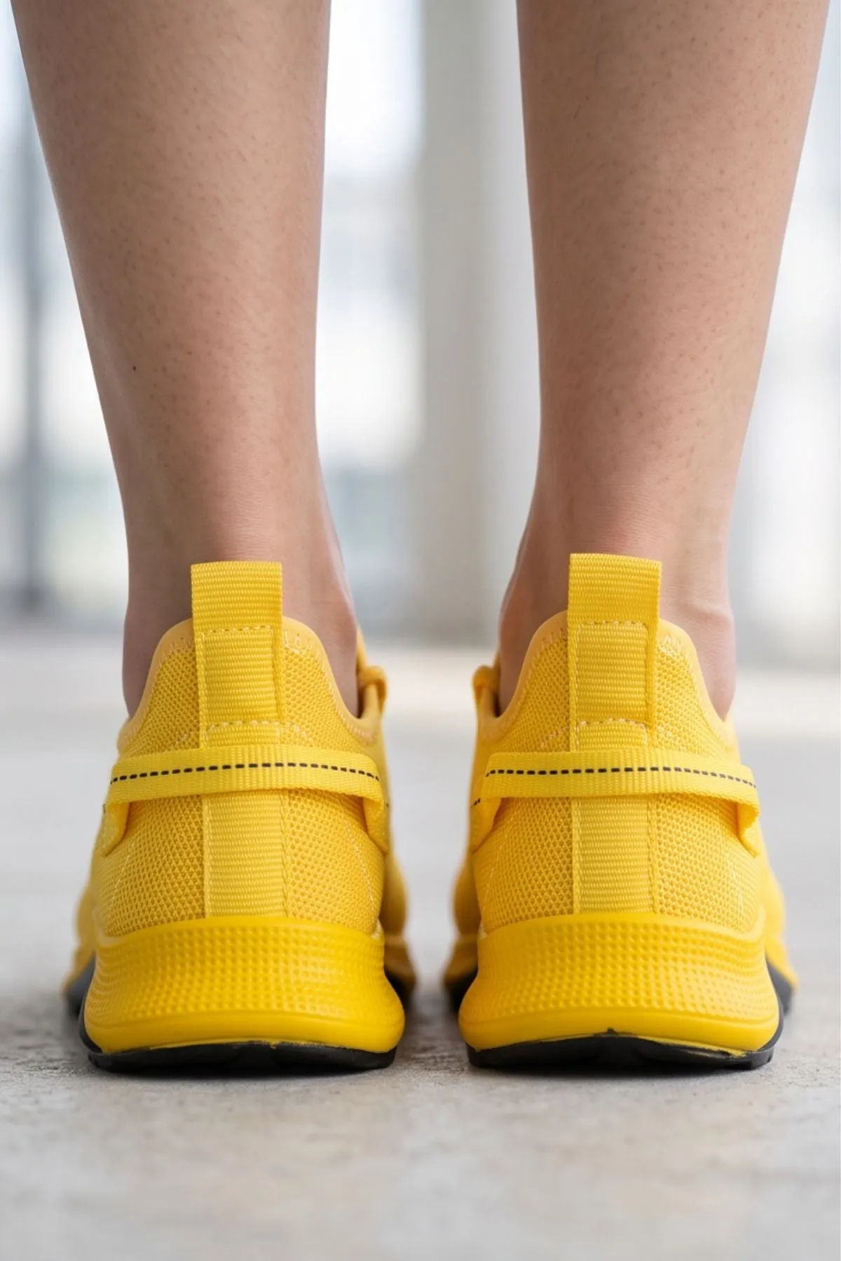 AeroKnit Zumba – Nefes Alabilen Çorap Ayakkabı Esnek Triko Dokulu Ultra Hafif Kadın Erkek Spor Ayakkabı Günlük Koşu ve Fosforlu Sarı Turuncu Yavru Ağzı Unisex Yürüyüş Ayakkabısı