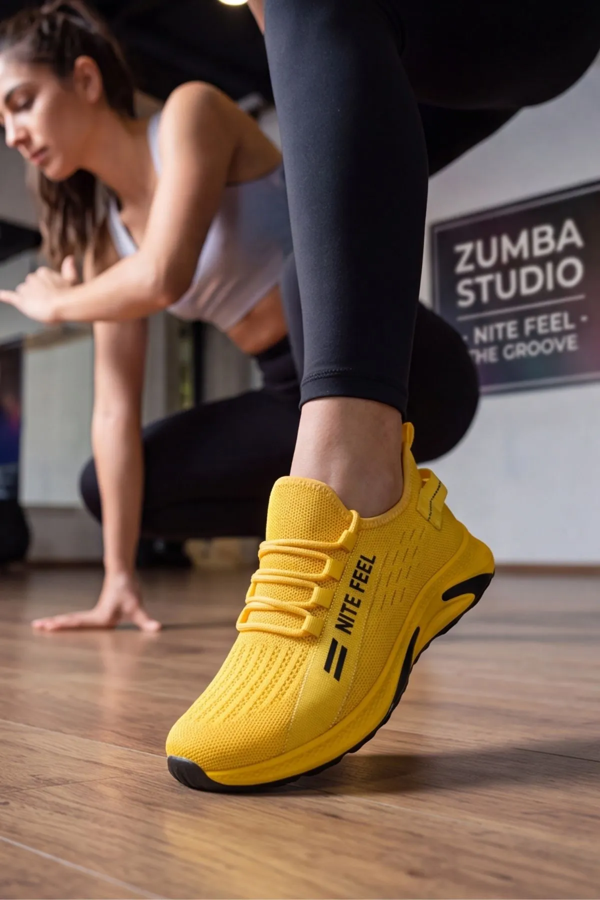 AeroKnit Zumba – Nefes Alabilen Çorap Ayakkabı Esnek Triko Dokulu Ultra Hafif Kadın Erkek Spor Ayakkabı Günlük Koşu ve Fosforlu Sarı Turuncu Yavru Ağzı Unisex Yürüyüş Ayakkabısı