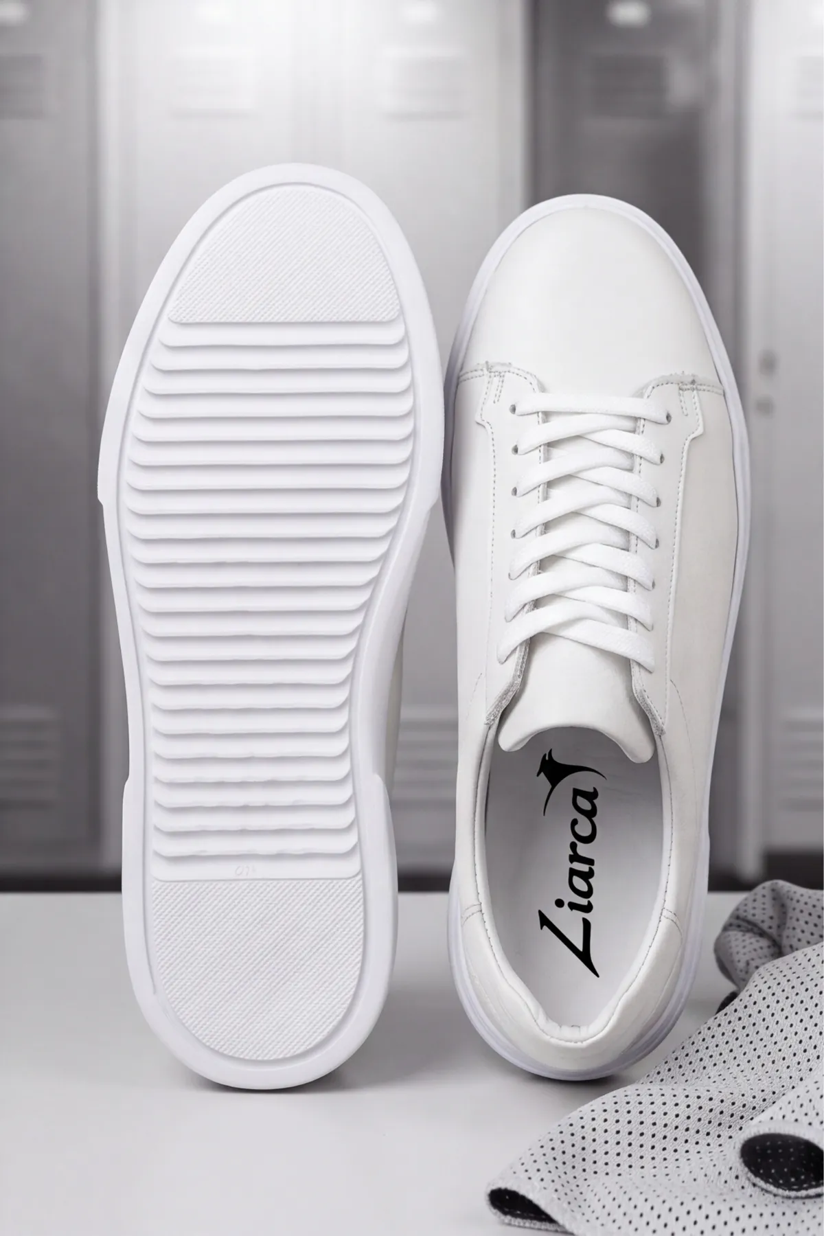 Prestige Sneaker – Hakiki Deri Beyaz Erkek Sneaker, Ergonomik Kalın ve Yumuşak Tabanlı Bağcıklı Günlük Ayakkabı