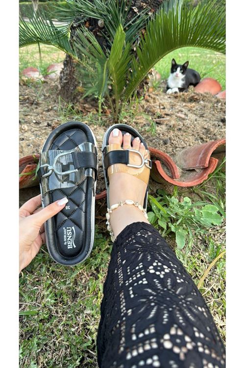 Şerit Detay , Şeffaf Tokalı Baklava Ped Üst Kalite Şık Terlik