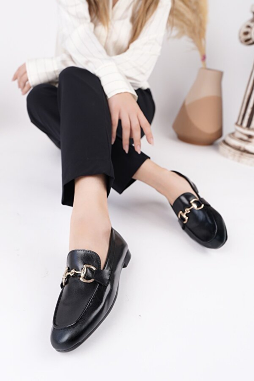 Kadın Siyah Taşlı Babet Mary Jane Ayakkabı – Şık, Rahat, Günlük & Özel Gün Kullanıma Uygun – Zamansız Şık Tasarım, Günlük & Ofis Kullanımına Uygun, Premium Görünümlü Rahat Taban