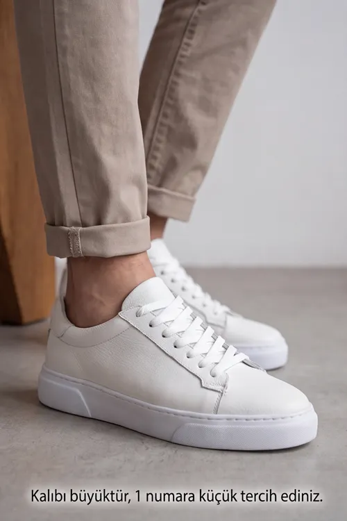 Prestige Sneaker – Hakiki Deri Beyaz Erkek Sneaker, Ergonomik Kalın ve Yumuşak Tabanlı Bağcıklı Günlük Ayakkabı