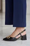 V-Royal Siyah Rugan Işıltılı Altın V-Toka Detaylı Elegant Slingback - Sivri Burun Alçak Kare Topuklu Tasarım Kadın Ayakkabı