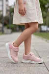 Nefes Alabilir Fileli ve Cırt Cırtlı Ortopedik Tabanlı Hafif Koşu ve Yürüyüş Kız Çocuk Spor Ayakkabısı - Pudra Pembe Comfort Seri